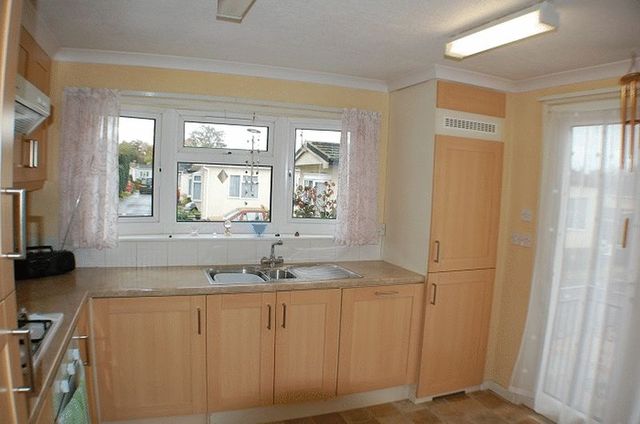  Image of 2 Bedroom Detached  For Sale at Valdean Home Park  Alresford, SO24 9AY