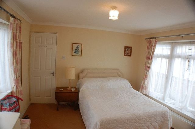 Image of 2 Bedroom Detached  For Sale at Valdean Home Park  Alresford, SO24 9AY