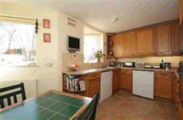  Image of 4 Bedroom Town House  For Sale at Wantage Oxfordshire Wantage, OX12 8DL