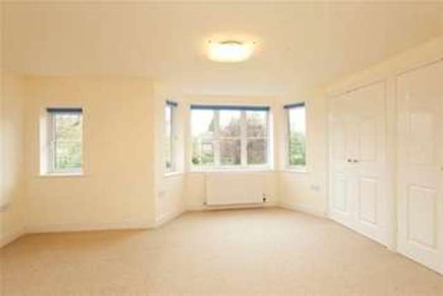  Image of 5 Bedroom Property  To Rent at Oxford, OX2 8DY