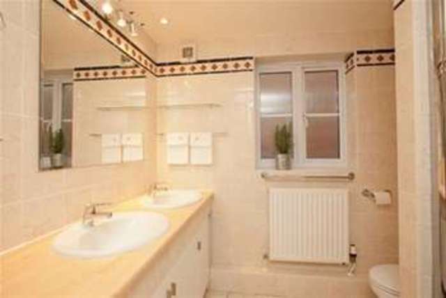  Image of 5 Bedroom Property  To Rent at Oxford, OX2 8DY