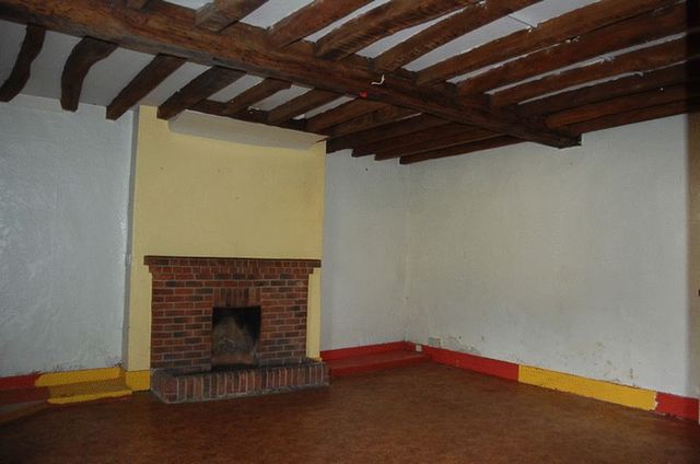  Image of 2 Bedroom Detached  For Sale at The Soke  Alresford, SO24 9DB