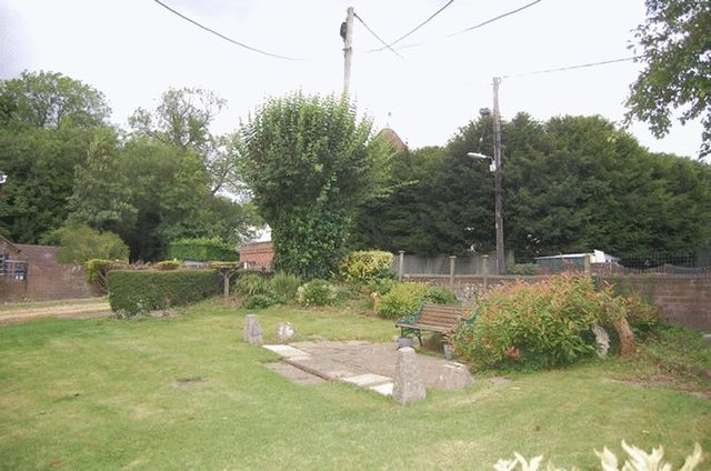  Image of 2 Bedroom Detached  For Sale at The Soke  Alresford, SO24 9DB