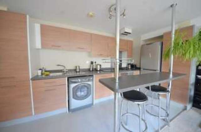  Image of 1 Bedroom Apartment  For Sale at Cottage Road  Islington, N7 8TP