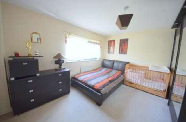  Image of 1 Bedroom Apartment  For Sale at Cottage Road  Islington, N7 8TP