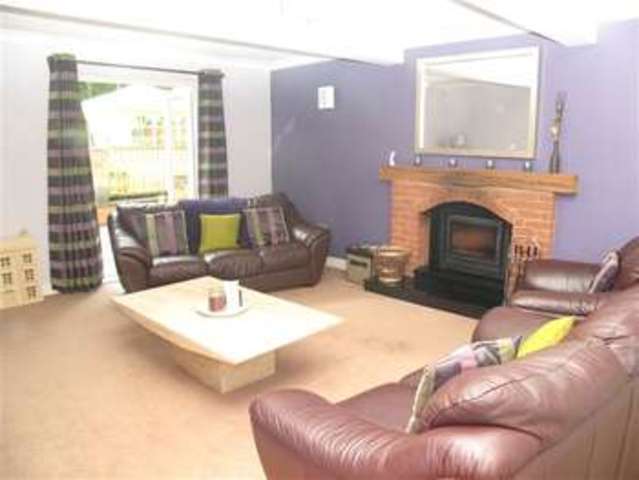  Image of 3 Bedroom Detached  For Sale at Birmingham Road Mappleborough Green Studley, B80 7BH