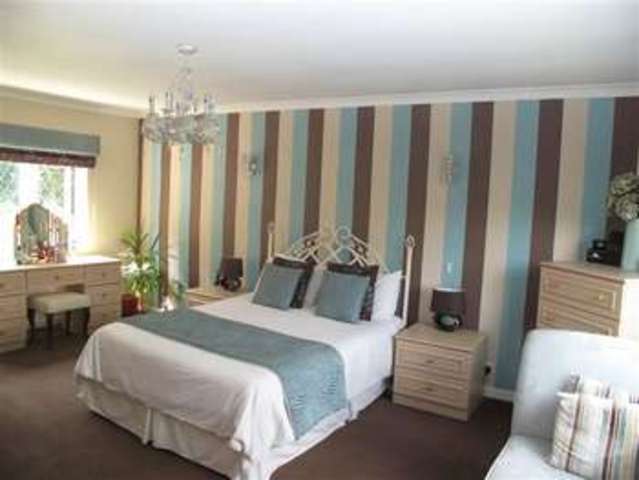  Image of 3 Bedroom Detached  For Sale at Birmingham Road Mappleborough Green Studley, B80 7BH
