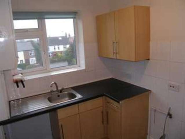  Image of 1 Bedroom Flat  To Rent at Woodlands Cottage Woodlands Road MACCLESFIELD, SK11 8AQ
