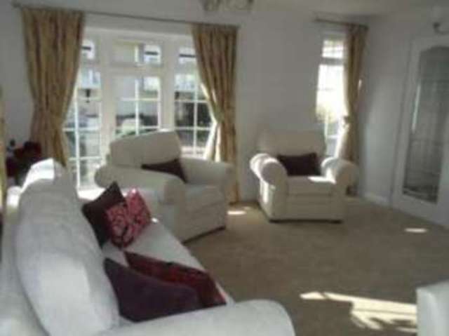  Image of 2 Bedroom Bungalow  For Sale at Boroughbridge Road Ripon Ripon, HG4 1UF