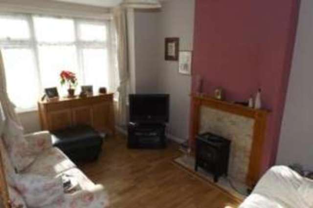 living room Image of 2 Bedroom Bungalow For Sale at Leigh-On-Sea Essex Eastwood, SS9 4HR Image of living room
