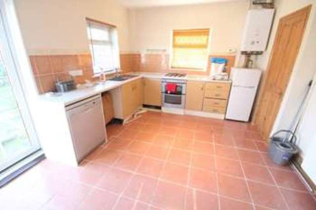  Image of 2 Bedroom End Of Terrace  To Rent at Runcorn Halton Runcorn, WA7 5EU