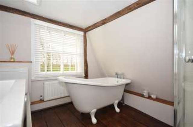  Image of 3 Bedroom Detached  For Sale at Headcorn Ashford Headcorn, TN27 9PE