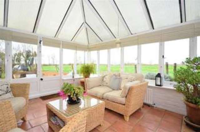  Image of 3 Bedroom Detached  For Sale at Headcorn Ashford Headcorn, TN27 9PE