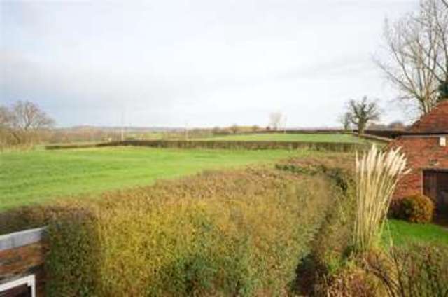  Image of 3 Bedroom Detached  For Sale at Headcorn Ashford Headcorn, TN27 9PE