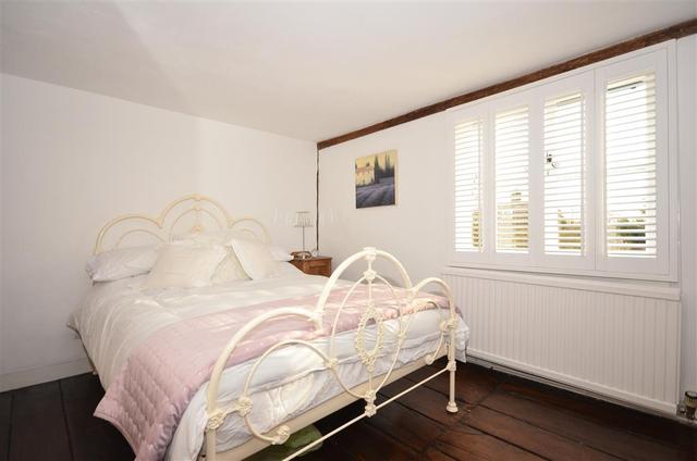  Image of 3 Bedroom Detached  For Sale at Headcorn Ashford Headcorn, TN27 9PE