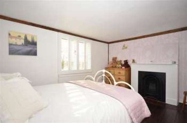  Image of 3 Bedroom Detached  For Sale at Headcorn Ashford Headcorn, TN27 9PE