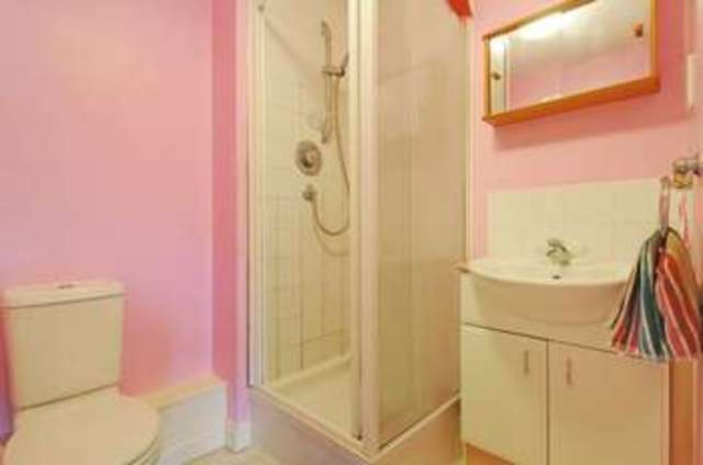  Image of 2 Bedroom Flat  For Sale at Smiths Wharf  Wantage, OX12 9GX