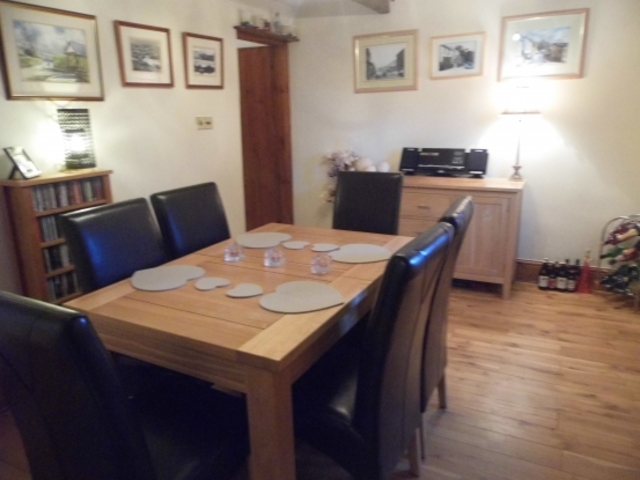  Image of 3 Bedroom Cottage  For Sale at Darwen Lancashire Darwen, BB3 1JX
