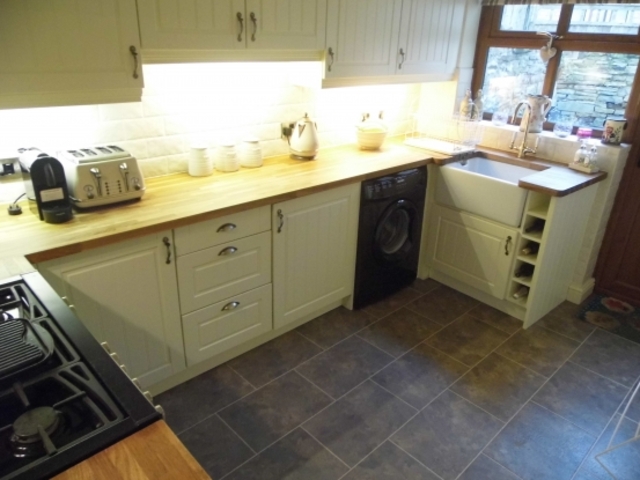  Image of 3 Bedroom Cottage  For Sale at Darwen Lancashire Darwen, BB3 1JX