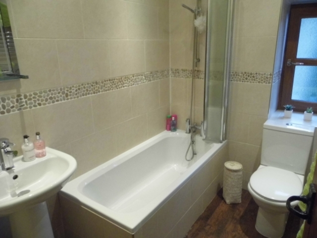  Image of 3 Bedroom Cottage  For Sale at Darwen Lancashire Darwen, BB3 1JX