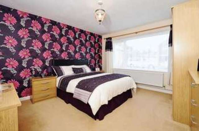 Image of 3 Bedroom Detached  For Sale at Truelocks Way  Wantage, OX12 7EF