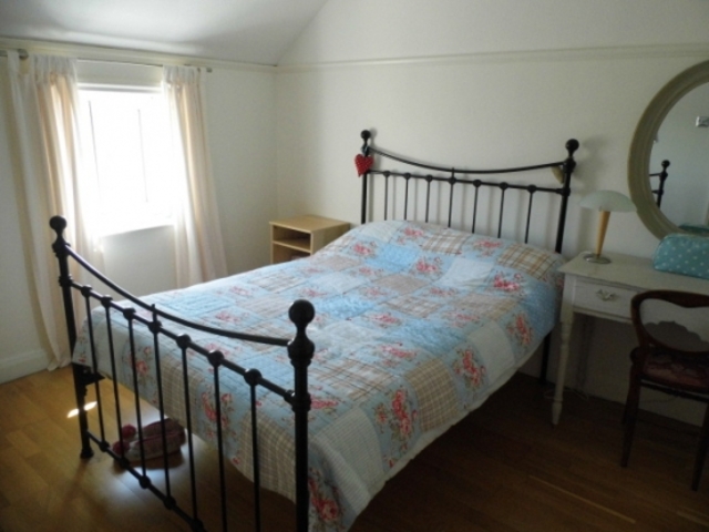 Image of 4 Bedroom Cottage  For Sale at Maidstone Kent Maidstone, ME17 2EP