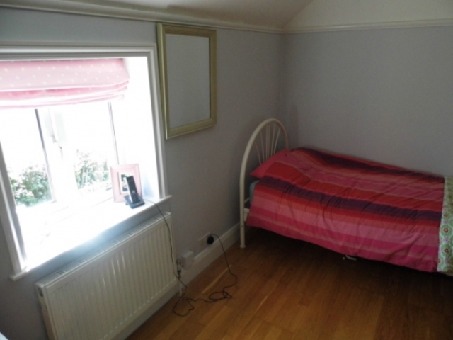  Image of 4 Bedroom Cottage  For Sale at Maidstone Kent Maidstone, ME17 2EP