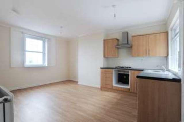  Image of 2 Bedroom Cottage  For Sale at East Cottages  Edinburgh, EH5 1ET