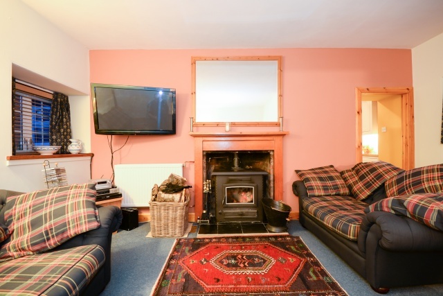  Image of 2 Bedroom Cottage  For Sale at Drums Cottages  Kirriemuir, DD8 4QR
