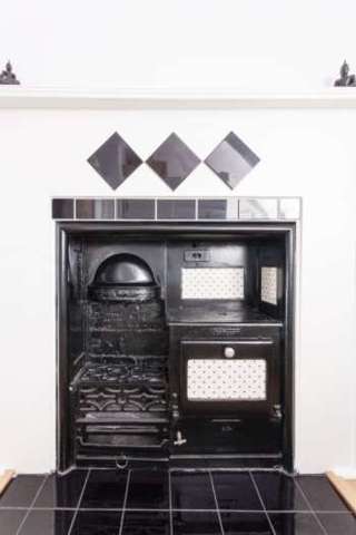  Image of 1 Bedroom Flat  For Sale at Manse Road  Edinburgh, EH12 7SS