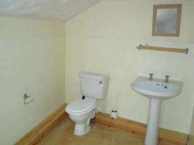  Image of 2 Bedroom Detached  To Rent at Paggs Court  Newport Pagnell, MK16 0EW