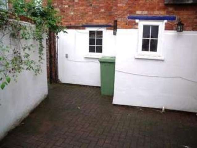  Image of 2 Bedroom Detached  To Rent at Paggs Court  Newport Pagnell, MK16 0EW