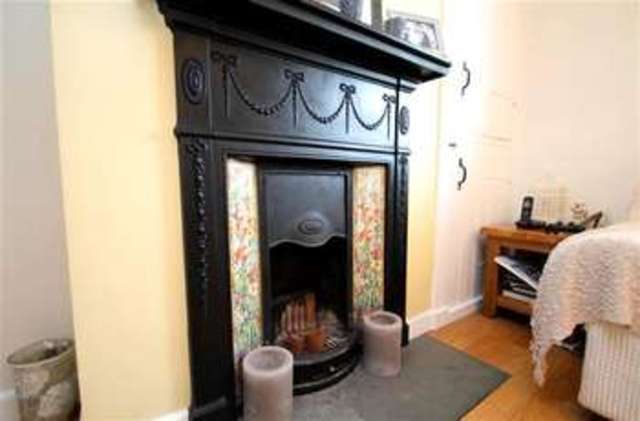  Image of 2 Bedroom Semi-Detached  For Sale at Durrington, BN13 2PU