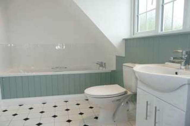  Image of 3 Bedroom Semi-Detached  To Rent at Goring Lane Goddards Green Reading, RG7 3BA