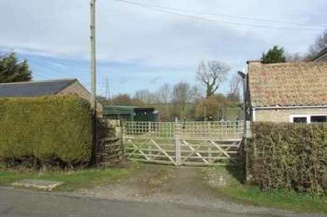  Image of 3 Bedroom Cottage  For Sale at St. Neots Bedfordshire Duloe, PE19 5HP