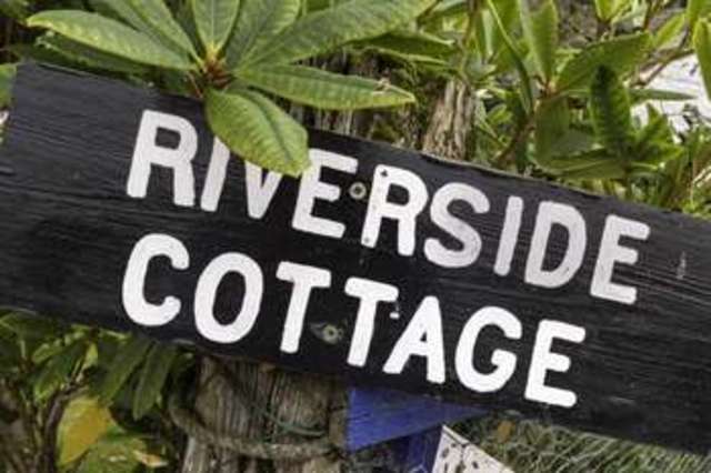  Image of 2 Bedroom Cottage  For Sale at Kingoldrum  Kirriemuir, DD8 5HW