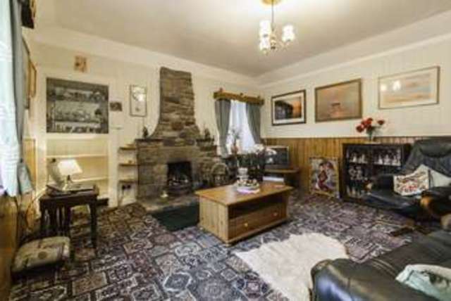  Image of 2 Bedroom Cottage  For Sale at Kingoldrum  Kirriemuir, DD8 5HW