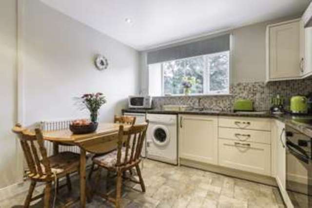  Image of 2 Bedroom Cottage  For Sale at Kingoldrum  Kirriemuir, DD8 5HW