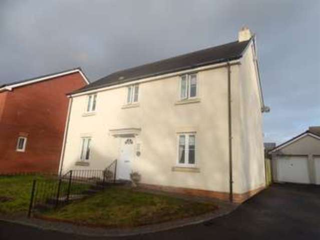  Image of 4 Bedroom Detached for sale at North Cornelly Bridgend Bridgend, CF33 4PQ