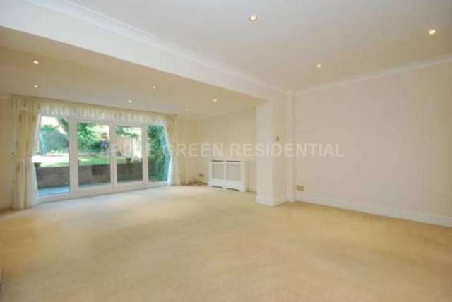  Image of 4 Bedroom Flat to rent at Harley Road, Swiss Cottage London, NW3 3BX