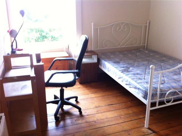  Image of 3 Bedroom Flat to rent at Newington Edinburgh Edinburgh, EH8 9QX