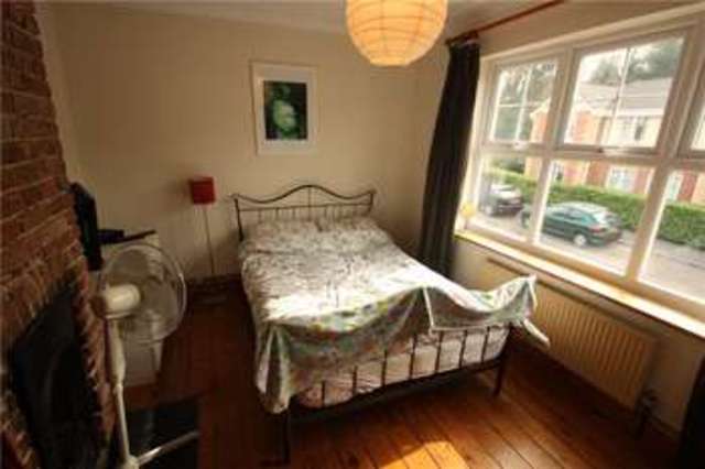  Image of 2 Bedroom Semi-Detached for sale at Copse Road Woking Knaphill, GU21 8SU