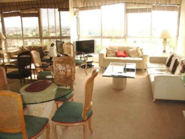  Image of 3 Bedroom Apartment for sale at Cambridge Square Edgware Road London, W2 2PJ