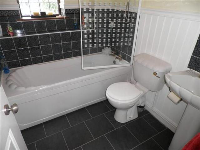  Image of 2 Bedroom Terraced to rent at Kidderminster, DY11 7AZ