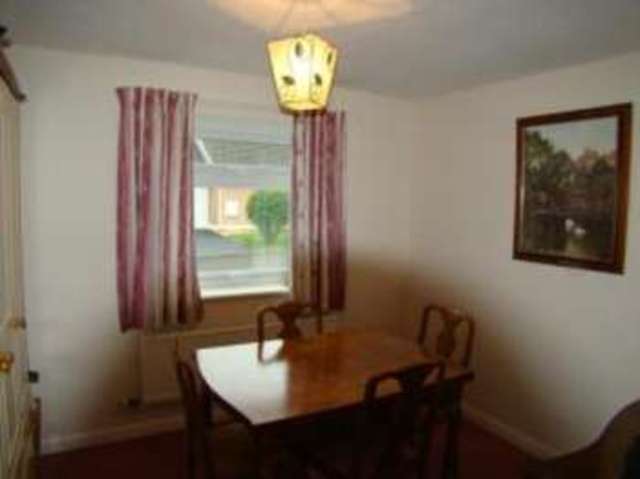  Image of 2 Bedroom Bungalow for sale at Torpoint Cornwall Torpoint, PL11 2QJ