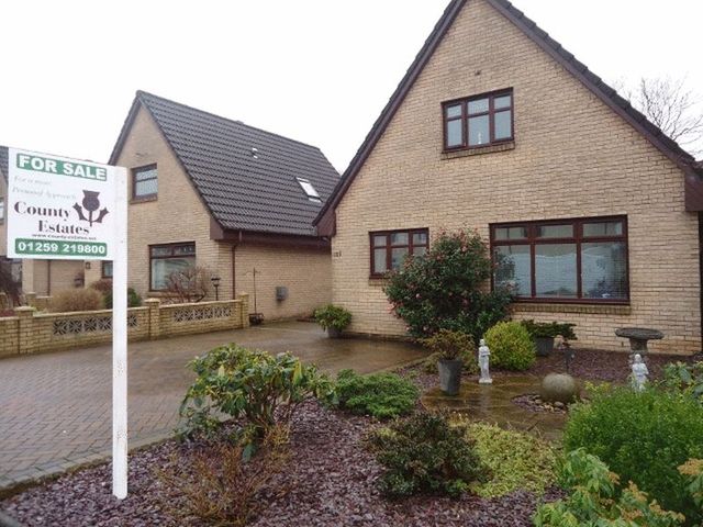  Image of 3 Bedroom Detached  For Sale at Caledonian Road  Alloa, FK10 1NS