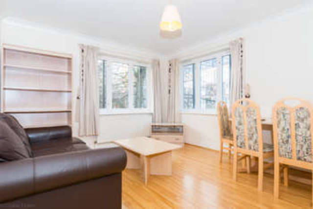  Image of 2 Bedroom Flat  To Rent at Barons Lodge  Docklands, E14 3BL
