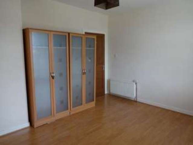  Image of 2 Bedroom Flat  For Sale at Dundee, DD3 6EE