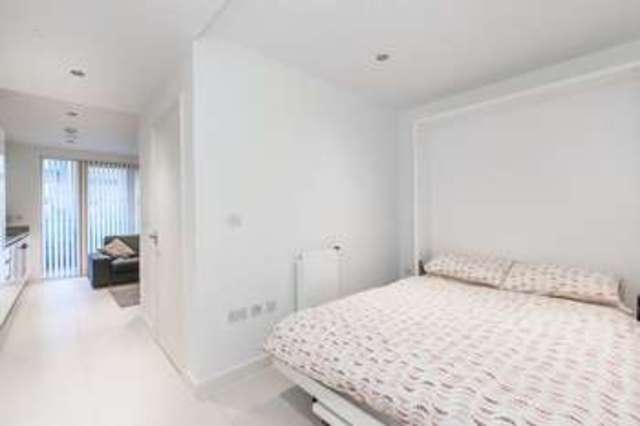  Image of Flat  For Sale at Binnacle House  Wapping, E1W 3AR