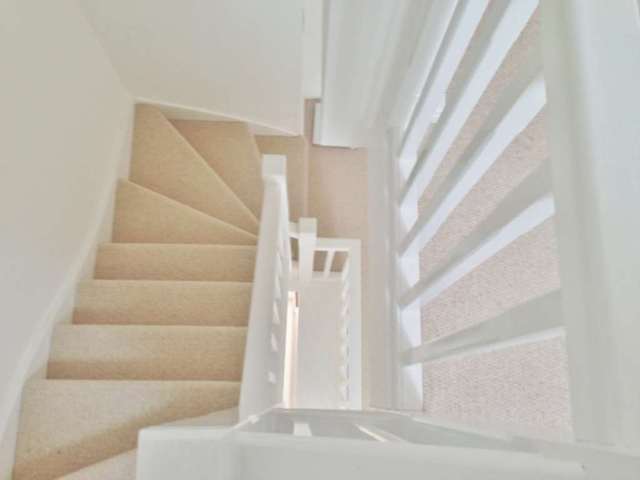 Image of 2 Bedroom Flat  To Rent at Burlton Road  Cambridge, CB3 0GS
